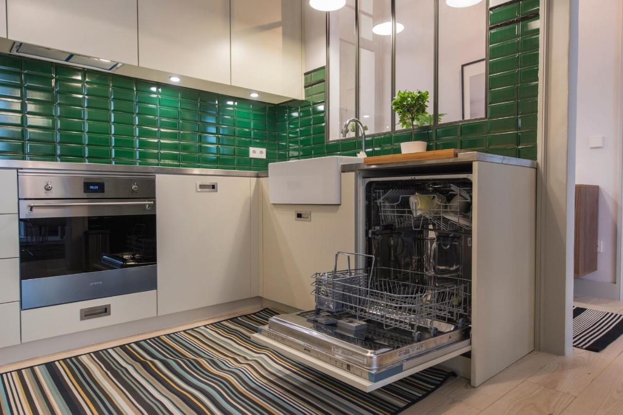 Lovelystay - 3 Bedroom Downtown Wonderwall ลิสบอน ภายนอก รูปภาพ