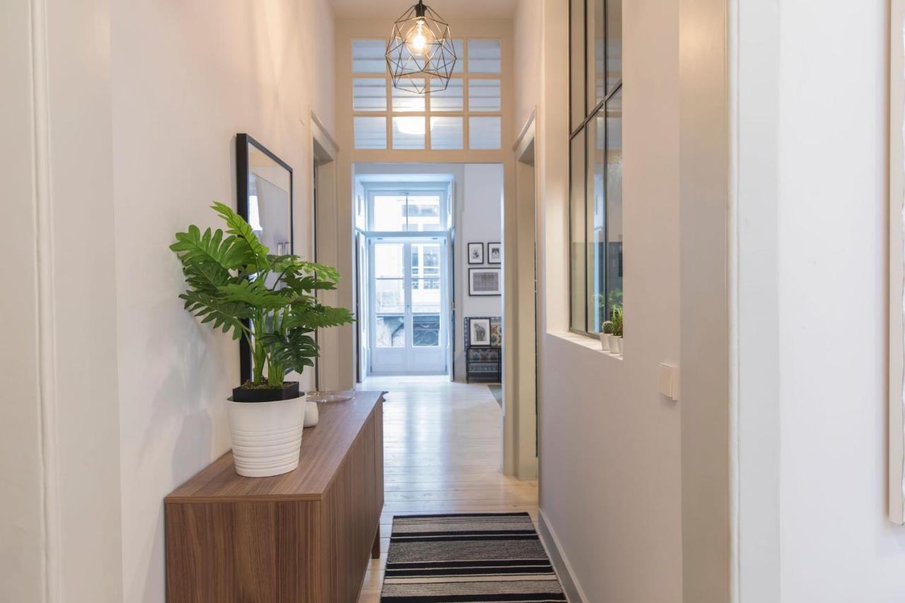 Lovelystay - 3 Bedroom Downtown Wonderwall ลิสบอน ภายนอก รูปภาพ